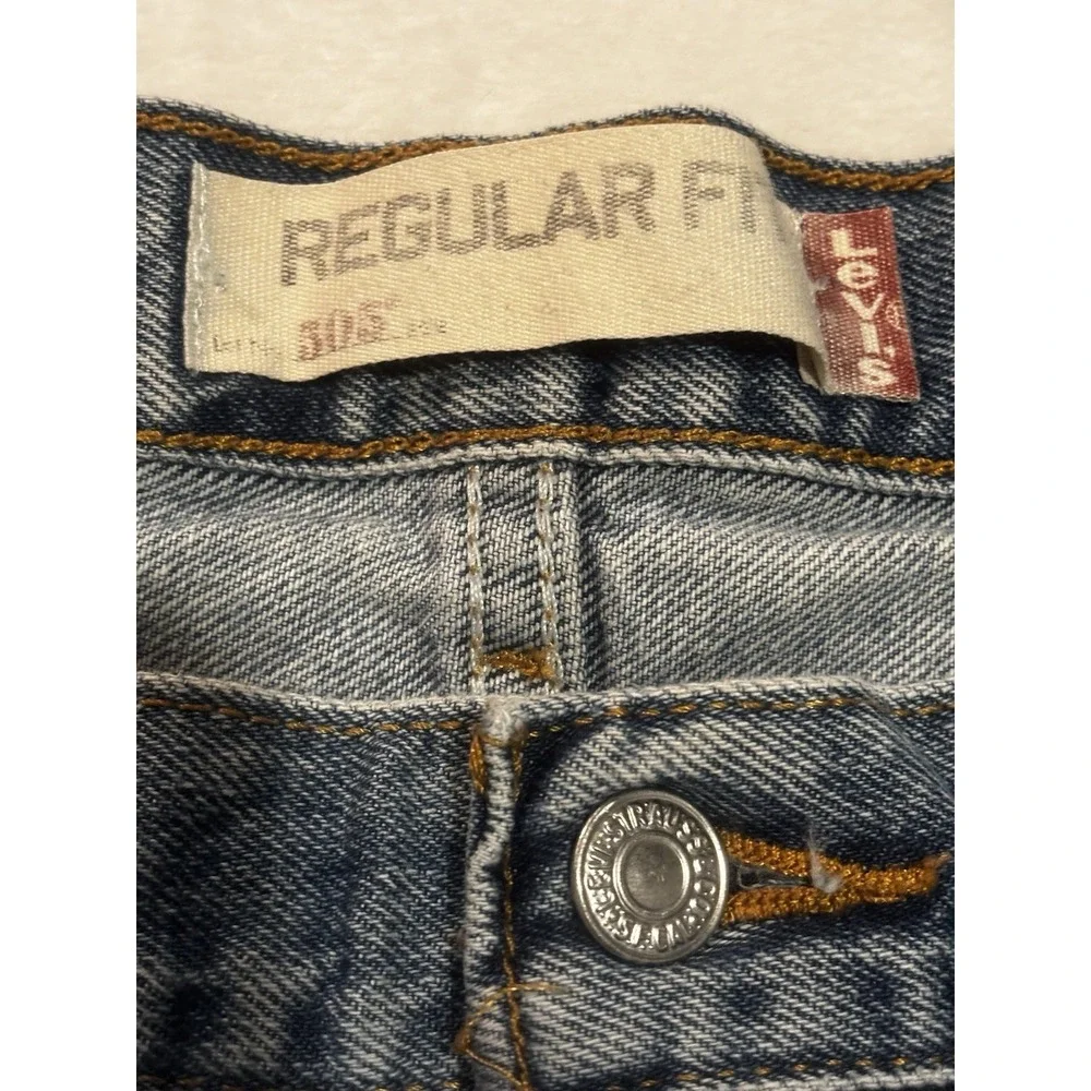 Levis tag says